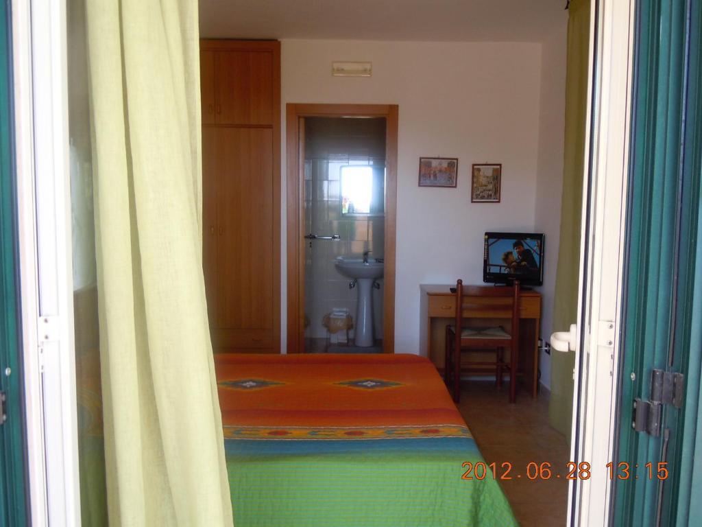 Pensione San Michele Mattinata Ruang foto