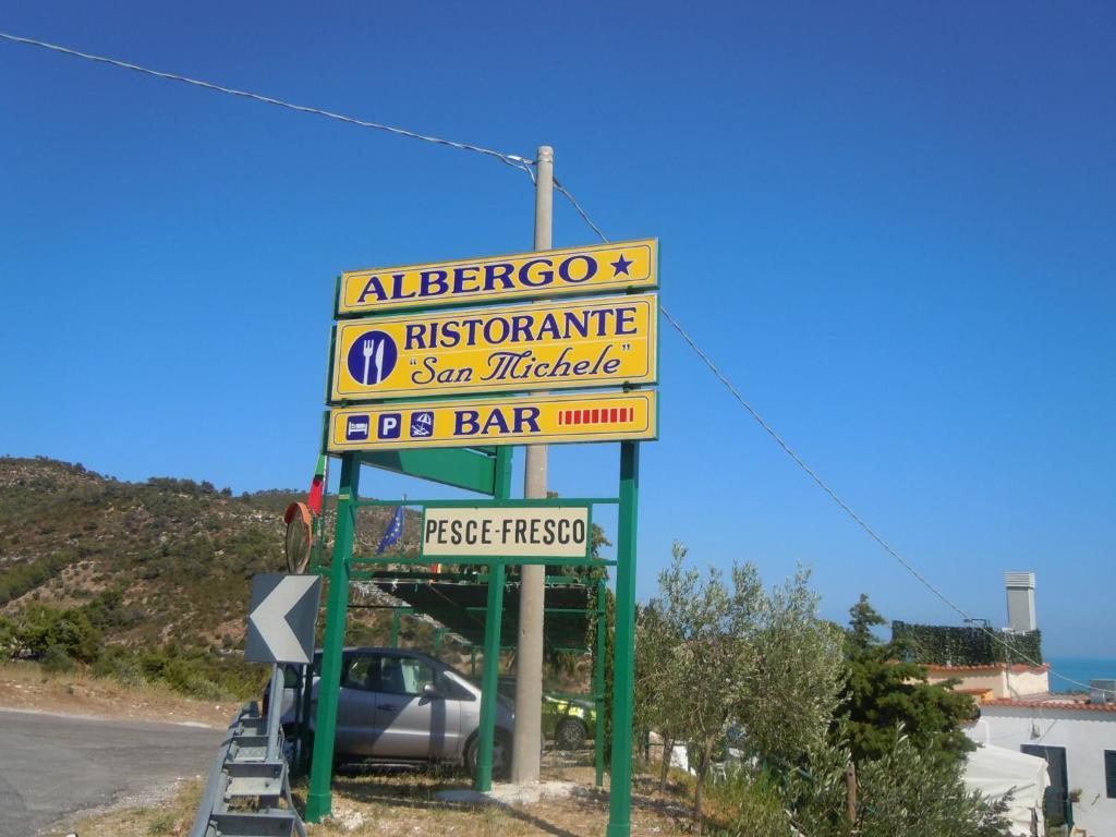 Pensione San Michele Mattinata Ruang foto